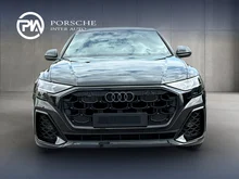 Audi Q8 e-hybrid quattro 290 kW in Mythosschwarz Metallic