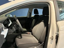 SEAT Ibiza Reference Edition 1.0 80PS in Candy-Weiß