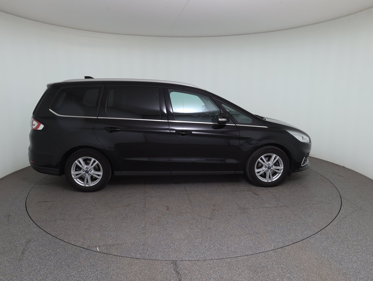 Ford Galaxy 2,0 EcoBlue SCR Titanium | Bild 4 von 40
