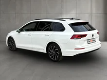 VW Golf Variant Life TDI in Pure White