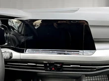 VW Golf Variant Life TDI in Pure White