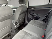 VW Golf Variant Life TDI in Pure White