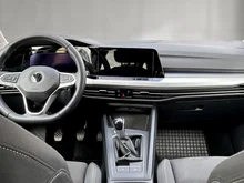 VW Golf Variant Life TDI in Pure White