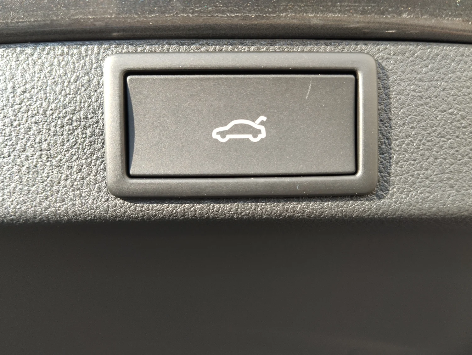 Bild eines Škoda Octavia Combi Selection TSI mHEV DSG