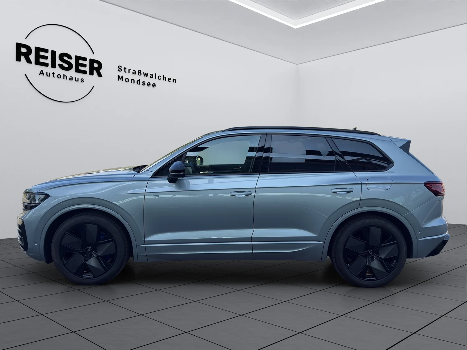 Bild eines VW Touareg R eHybrid TSI 4M. Final Edition