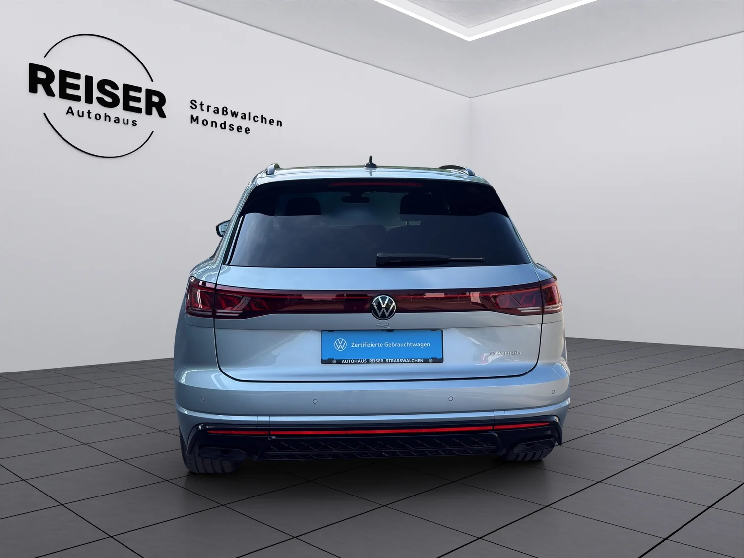 Bild eines VW Touareg R eHybrid TSI 4M. Final Edition