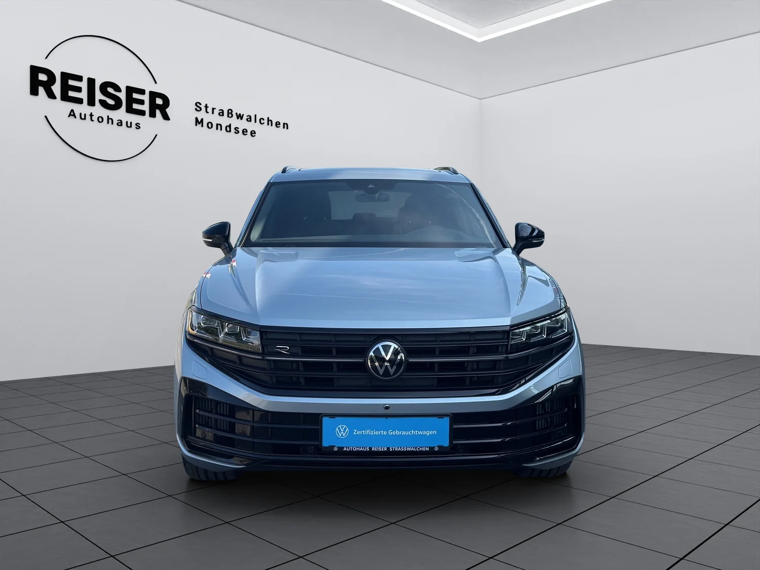 Bild eines VW Touareg R eHybrid TSI 4M. Final Edition
