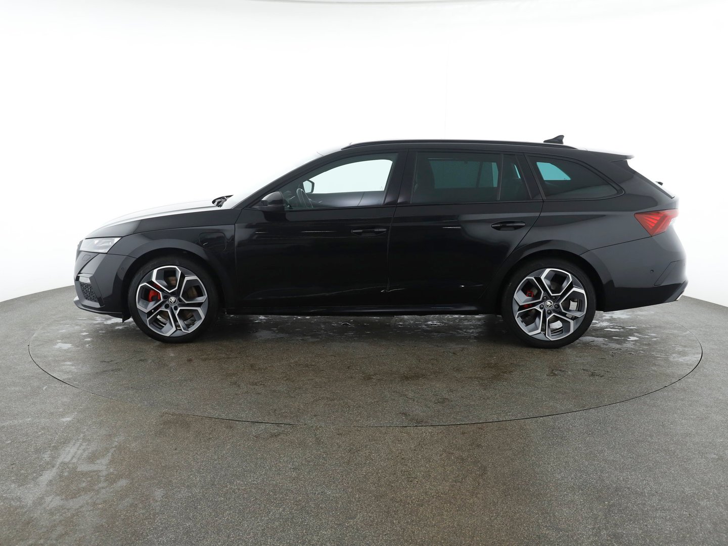 Škoda OCTAVIA Combi RS iV 245 DSG | Bild 3 von 32