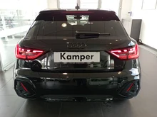 Audi A1 allstreet 30 TFSI intense in Mythosschwarz Metallic