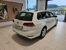 VW Golf Variant Comfortline TDI DSG in 0Q Pure White