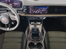 Porsche Cayenne E-Hybrid Coupé in arktikgrau