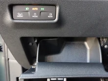 VW Tiguan Sport eHybrid DSG 200 kW in Cipressino-Grün Metallic