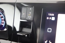 VW Multivan Edition eHybrid in Candyweiß/Dach Deepblack