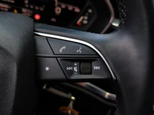 Audi Q3 35 TDI intense in Ibisweiß