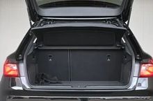 Audi A1 Sportback 30 TFSI advanced in 0E Mythosschwarz Metallic