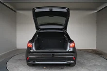 Audi A1 Sportback 30 TFSI advanced in 0E Mythosschwarz Metallic