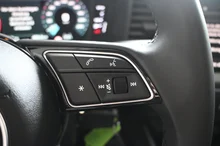 Audi A1 Sportback 30 TFSI advanced in 0E Mythosschwarz Metallic