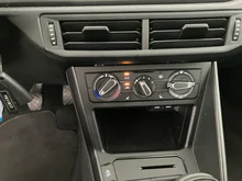 VW Taigo 4Me TSI in Rauchgrau Metallic