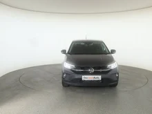 VW Taigo 4Me TSI in Rauchgrau Metallic