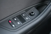Audi A4 Avant 35 TDI in brillantschwarz Klar