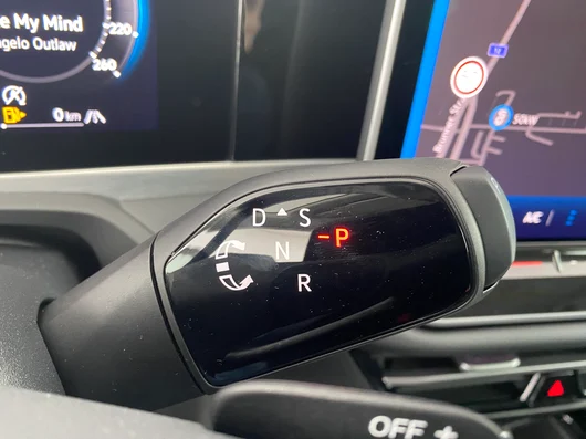 Bild eines VW Passat Variant Elegance eTSI DSG