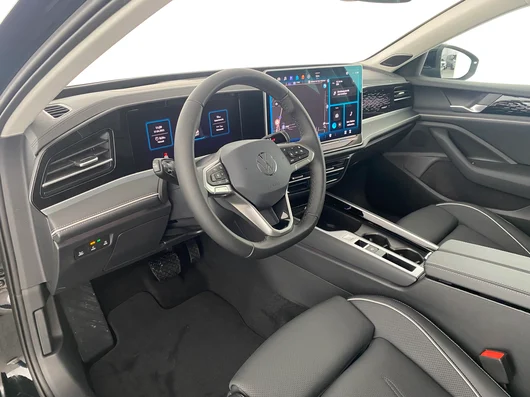 Bild eines VW Passat Variant Elegance eTSI DSG