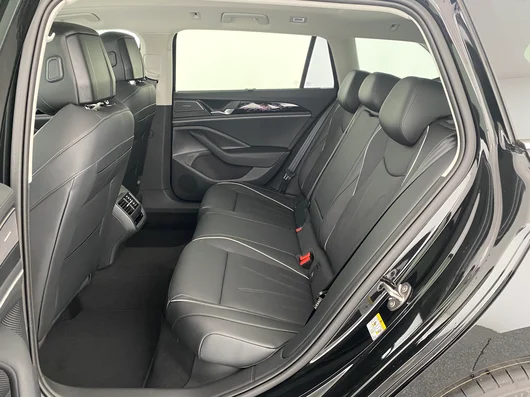 Bild eines VW Passat Variant Elegance eTSI DSG