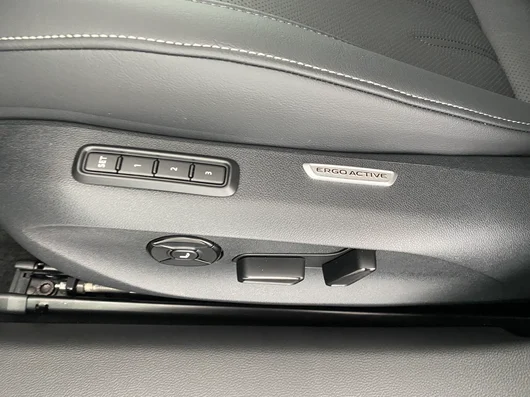 Bild eines VW Passat Variant Elegance eTSI DSG