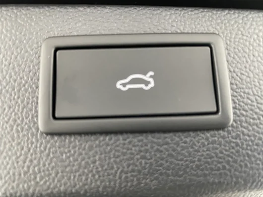 Bild eines VW Passat Variant Elegance eTSI DSG