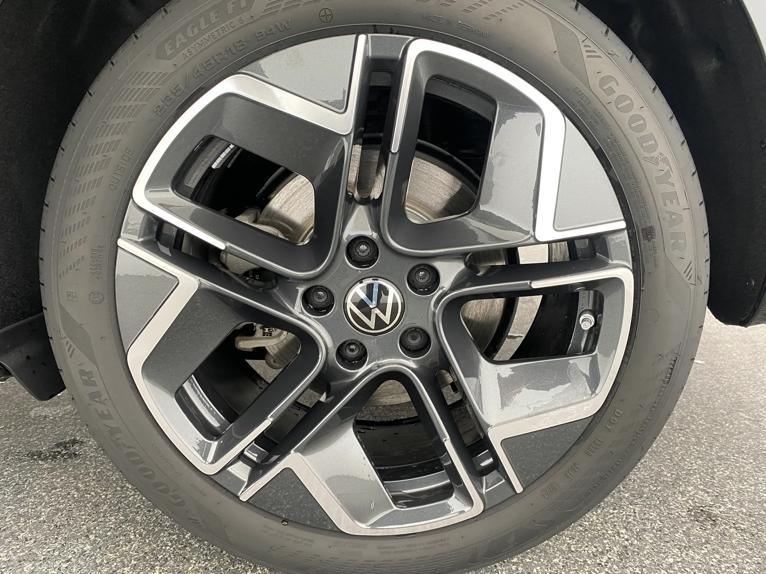 Bild eines VW Passat Variant Elegance eTSI DSG