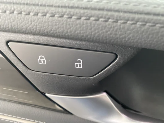 Bild eines VW Passat Variant Elegance eTSI DSG