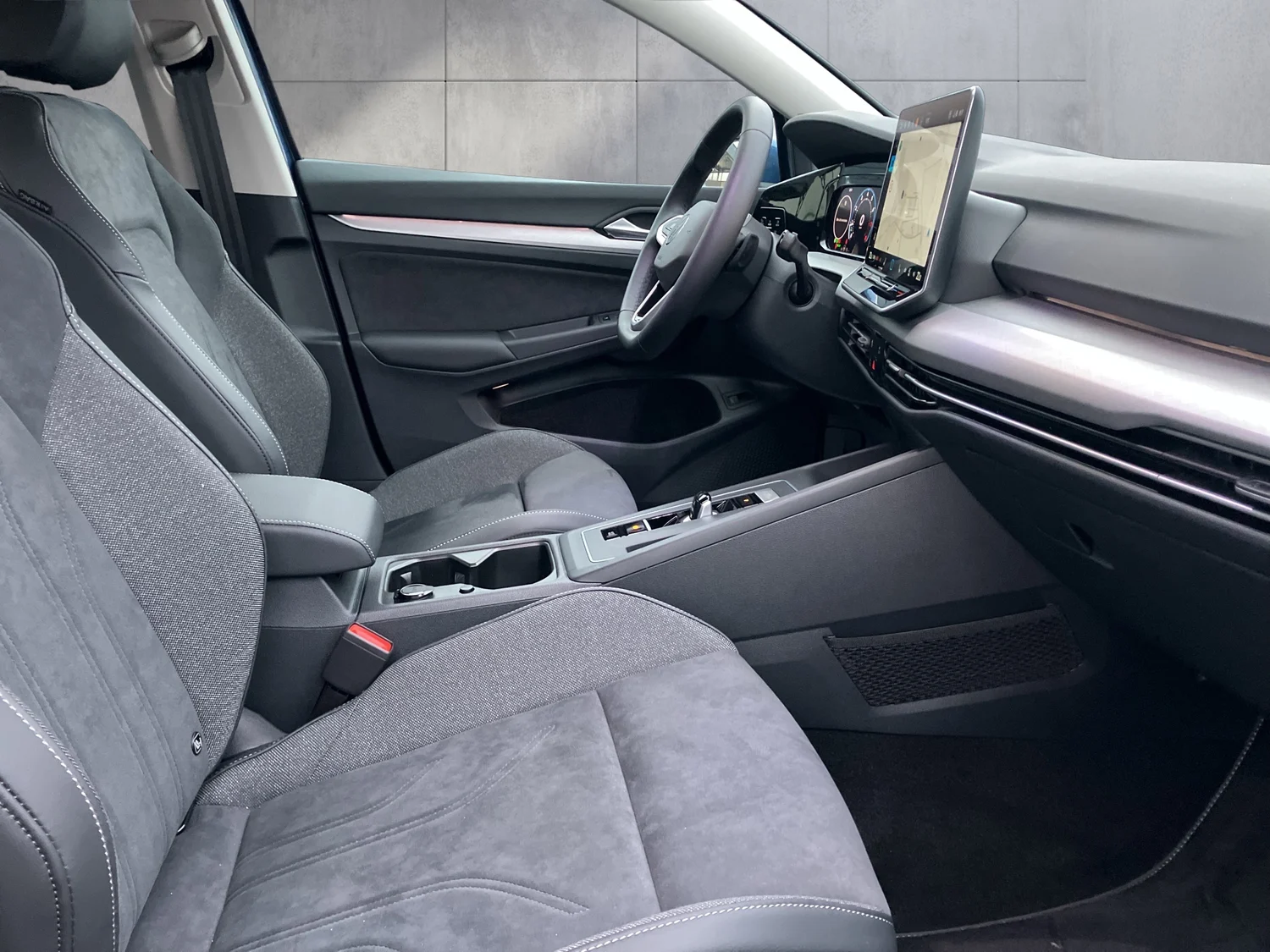 Bild eines VW Golf Variant Business mHeV TSI DSG