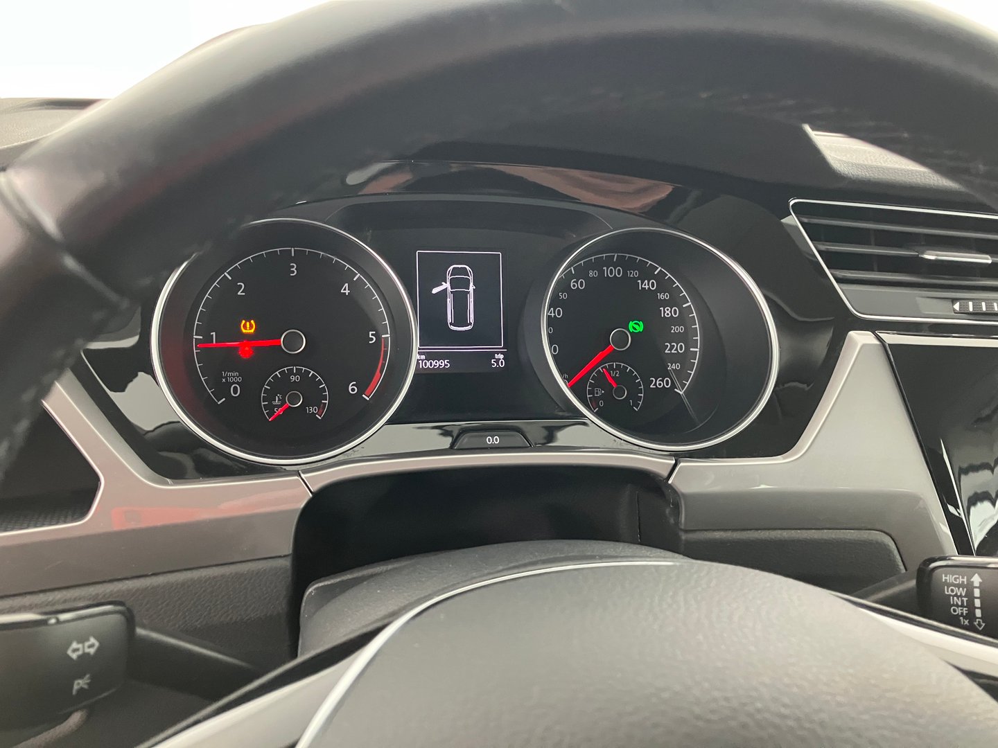 VW Touran TDI DSG | Bild 8 von 17