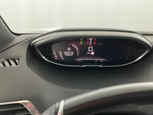Peugeot 3008 1,5 BlueHDi 130 S&S EAT8 GT Line Aut. in mittelgrau - metallic