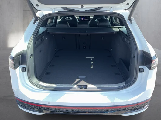 Bild eines VW Passat Variant R-Line TDI DSG