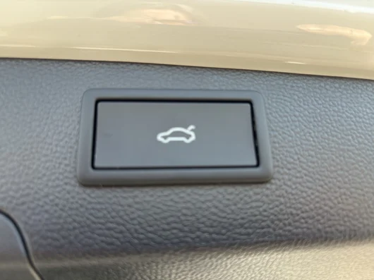 Bild eines VW Passat Variant R-Line TDI DSG