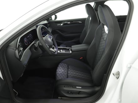 VW Passat Variant R-Line TDI DSG