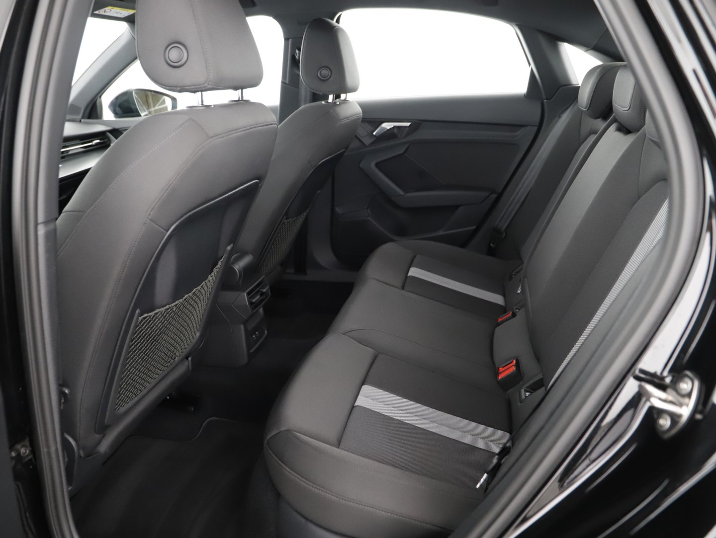 Audi A3 Limousine 35 TFSI advanced ext. | Bild 12 von 15