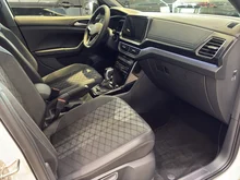 VW T-Cross Sport TSI DSG in Pure White