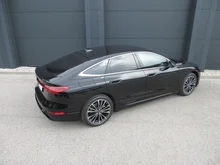 Audi A6 Sportback e-tron in Mythosschwarz Metallic