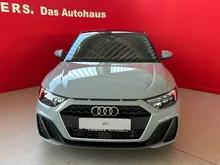 Audi A1 Sportback 30 TFSI S line in Pfeilgrau Perleffekt