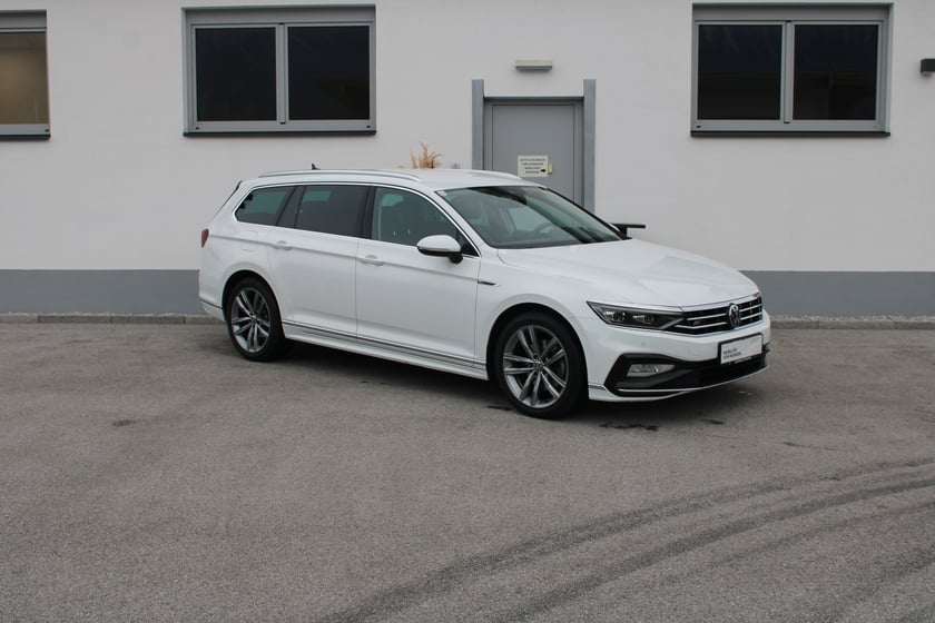 VW Passat Variant Elegance TDI 4MOTION DSG