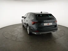 Škoda Octavia Combi 4x4 SCOUT TDI DSG in QUARZ-GRAU METALLIC