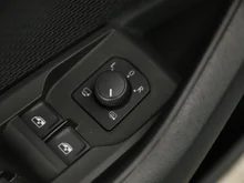 Škoda Octavia Combi 4x4 SCOUT TDI DSG in QUARZ-GRAU METALLIC