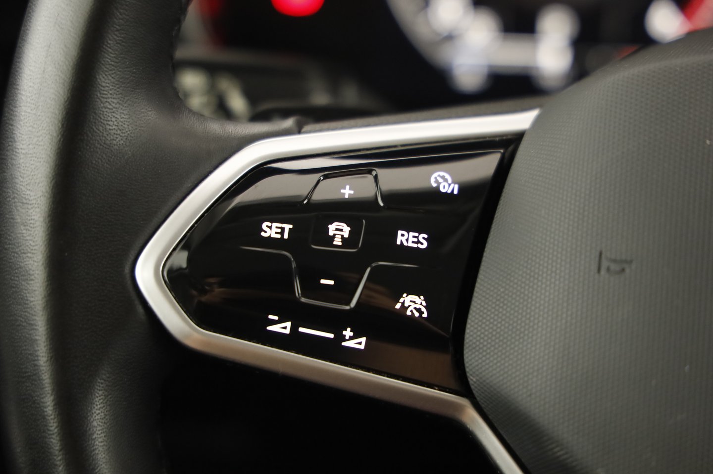 VW Touareg TDI SCR 4MOTION | Bild 15 von 25