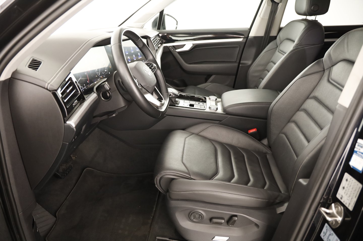 VW Touareg TDI SCR 4MOTION | Bild 4 von 25