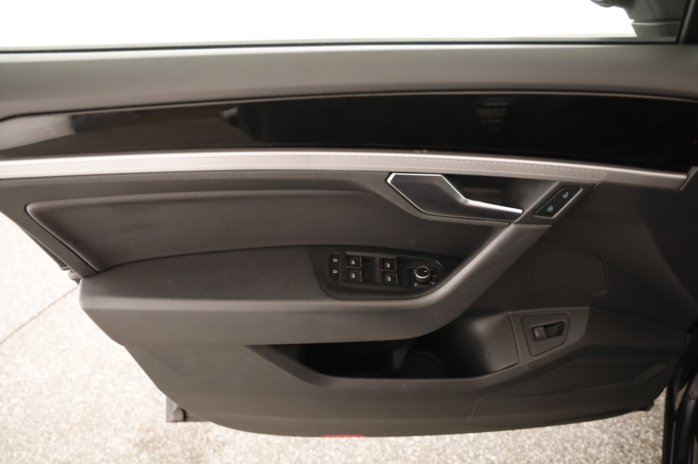 VW Touareg TDI SCR 4MOTION | Bild 17 von 25