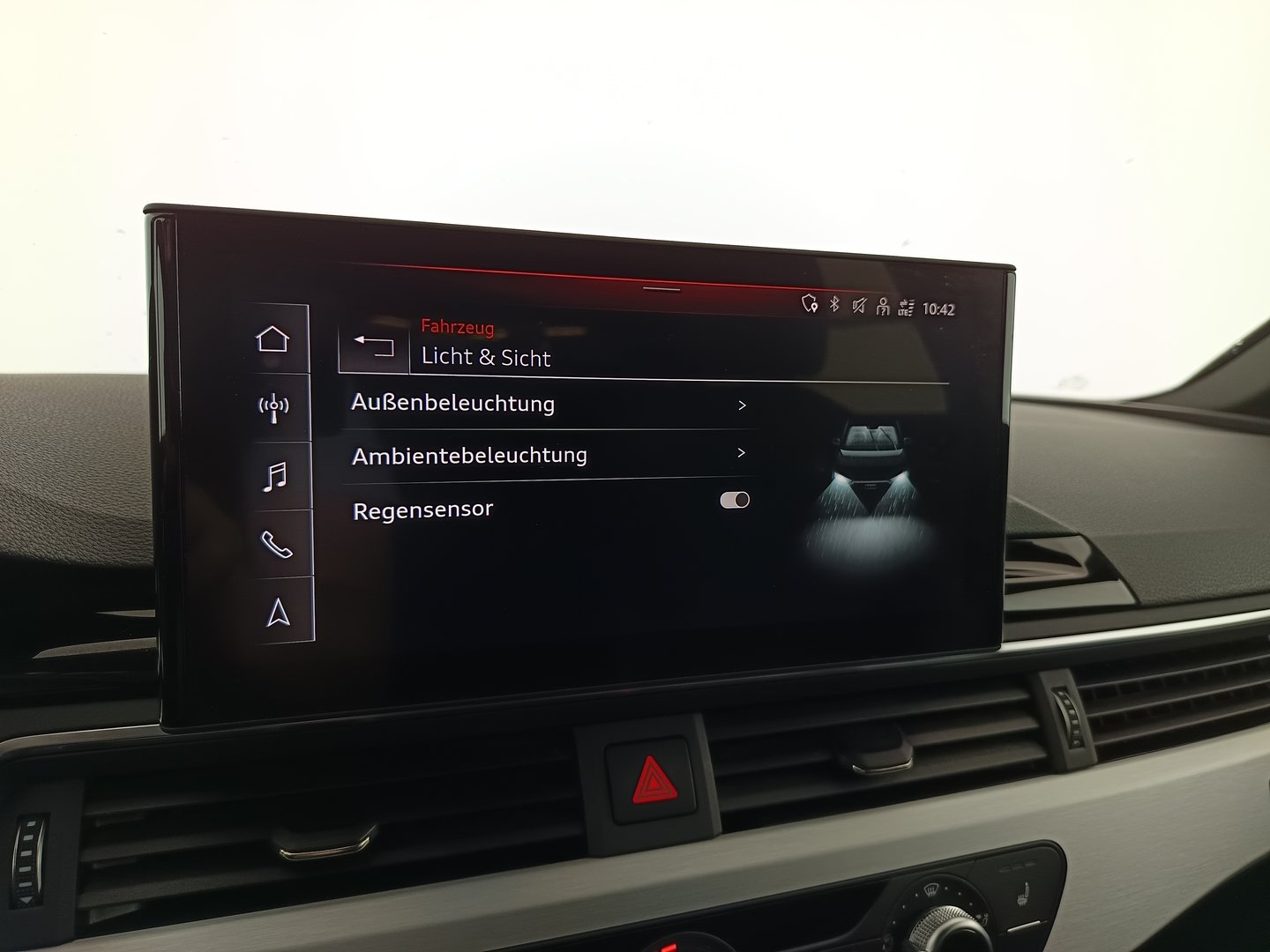 Audi A4 Avant 40 TDI quattro S line | Bild 28 von 36