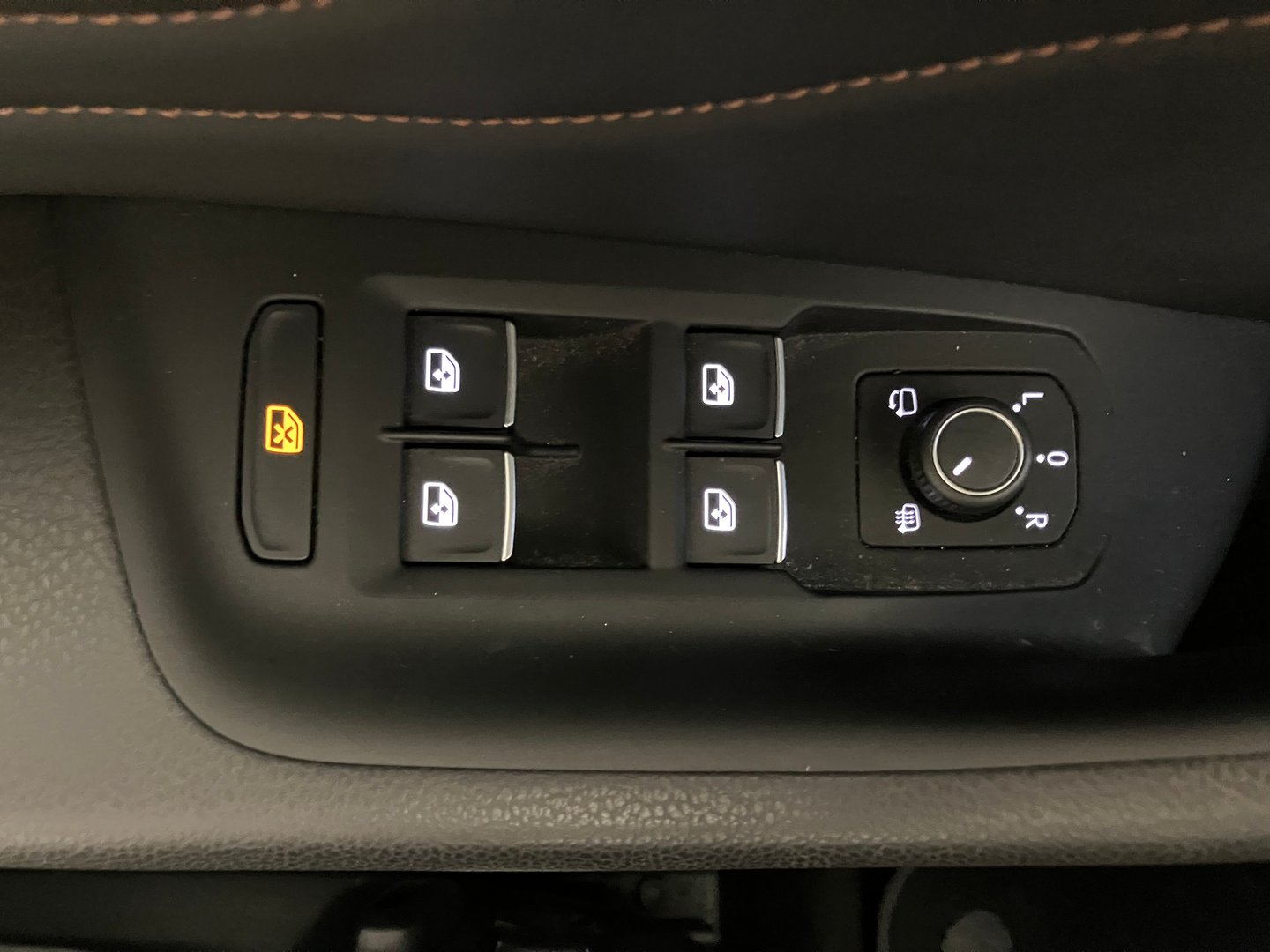 VW Passat Variant Elegance TSI ACT OPF DSG | Bild 9 von 34