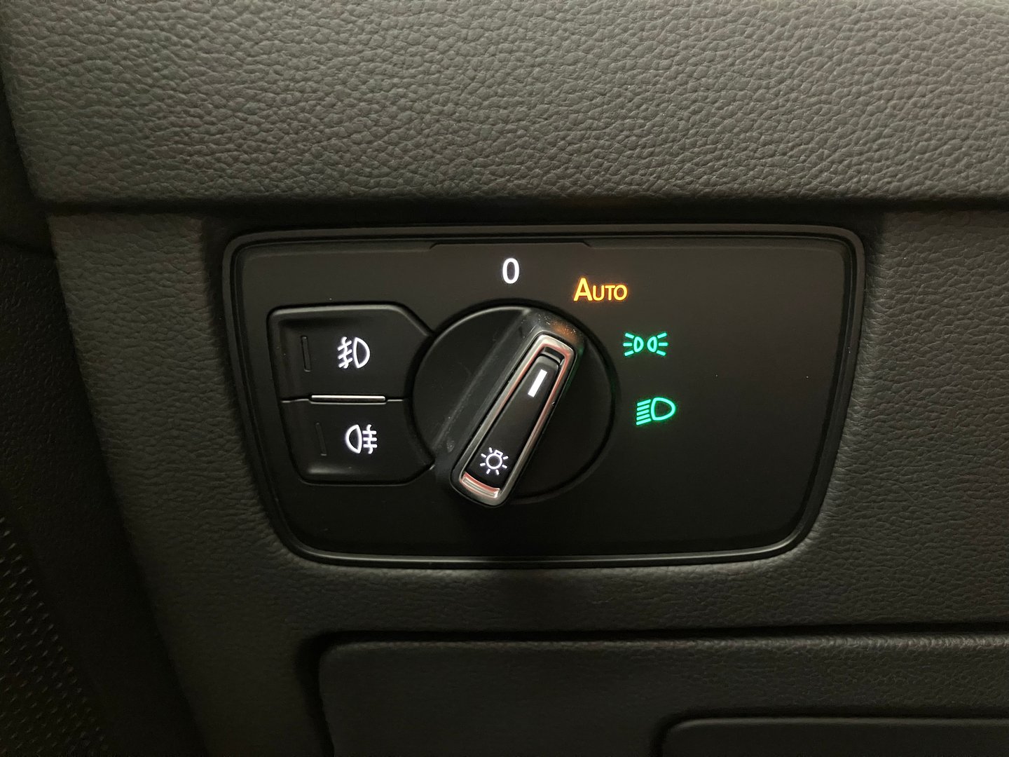 VW Passat Variant Elegance TSI ACT OPF DSG | Bild 10 von 34
